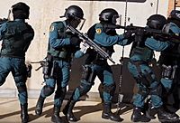 (Guardia Civil) Mannequin Challenge UAR (Unidad de Acción Rápida)- Guardia Civil. Rapel