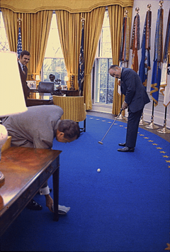 Bob Hope playing golf in the Oval Office