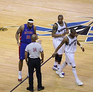 Rasheed Wallace argues with ref