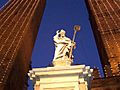 Bologna-statua di san petronio a natale