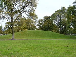 Mound on Leith Links