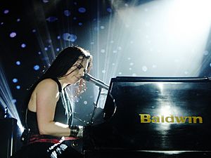 Amy Lee 2011 Evanescence concert 10-25-11