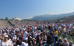 Pope Francis in Sarajevo 06 (cropped)