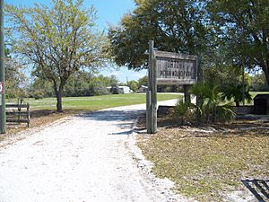 Ortona FL Indian Mound Park sign01b