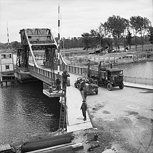 Pegasus Bridge, June 1944 B5288.jpg