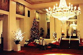 Waldorf Astoria foyer
