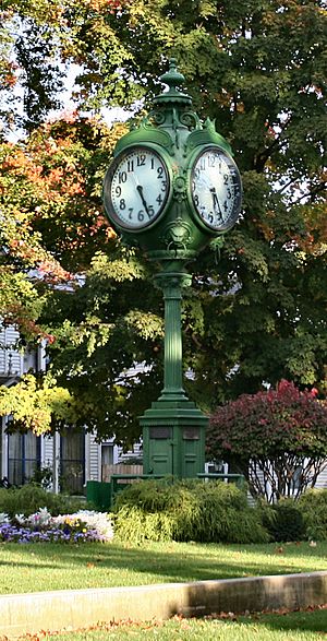 Ligonier-indiana-town-clock
