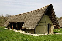 Reconstruction of a prehistoric house in Gletterens