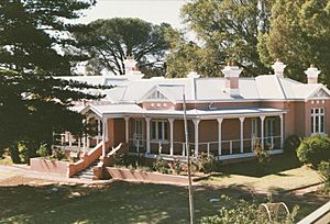 UndercliffeHouse BettySmith WALibrary 1994March