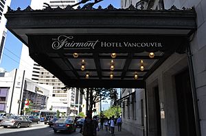 Hotel Vancouver canopy 02