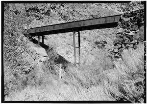 August, 1971. DT OF AQUEDUCT (ABOUT 800' E OF RT 15). - Hurricane Irrigation Canal, State Route 15 Vicinity, Hurricane, Washington County, UT HAER UTAH,27-HURI,1-13