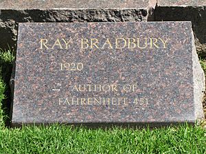 Headstone of Ray Bradbury, May 2012