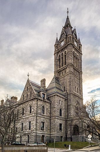 Holyoke Massachusetts City Hall.jpg