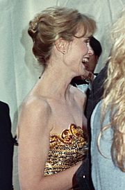 Jessica Lange on the red carpet at the 62nd Annual Academy Awards cropped