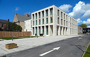 New Council Offices, Dumbarton (geograph 5785532)
