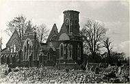 Derde Van den Boschstraat, de Engelse kerk na de verwoesting van 3 maart 1945