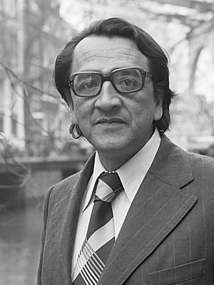 Alfonso Barrantes Lingán (1979).jpg