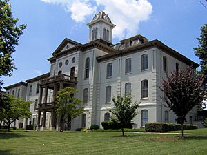 Hamblen County Courthouse in Morristown