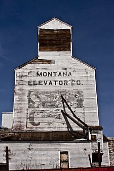 Raynesford, Montana - Montana Elevator Co. elevator.jpg