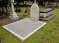 Alexander William Williamson Grave 2016