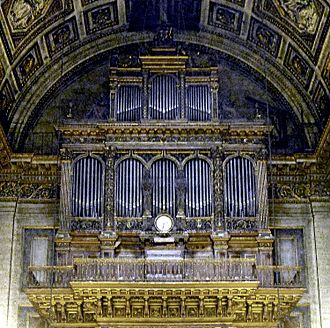 P1030416 Paris VIII église de la Madeleine orgue de tribune rwk.JPG