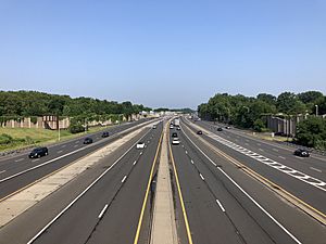2021-07-07 09 21 44 View west along Interstate 78 (Phillipsburg-Newark Expressway) from the overpass for the ramp to New Jersey State Route 444 (Garden State Parkway) in Union Township, Union County, New Jersey