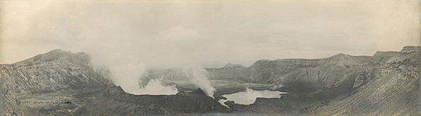 Taal Volcano's crater before the 1911 eruption
