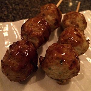 Tsukune (chicken meatballs) (16065642291)