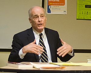 Bugliosi at the North Hollywood Branch Library in 2009