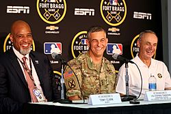 2016 MLB at Fort Bragg 160703-A-AP748-180