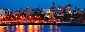 Habana Vieja de noche