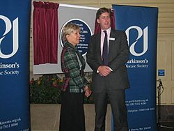 Candida Lycett Green (left) unveiling a plaque commemorating her father, John Betjeman, at Marylebone Station in 2006.