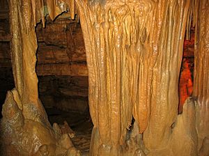 Marengo Cave formations.JPG