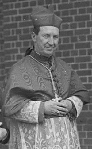 SLNSW 34631 Cardinal Gilroys visit to Christian Brothers Training College Strathfield (cropped)