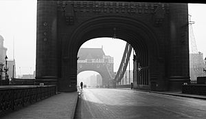 Tower Bridge - 1950