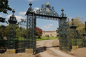Restored gates at Elmore Court - geograph.org.uk - 790908