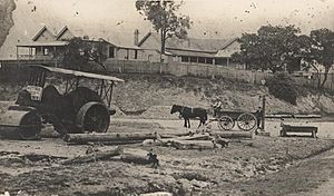 StateLibQld 1 299761 Old Bowen Bridge Road State School in Brisbane, ca. 1910