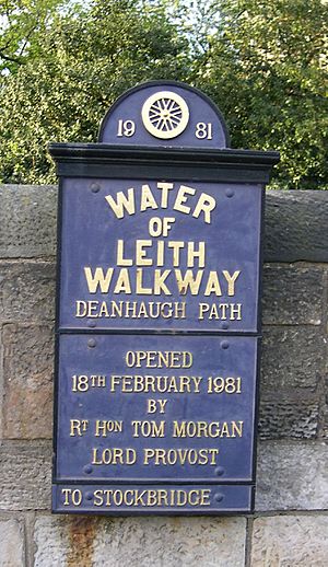 Water of leith walkway-deanhaugh path sign