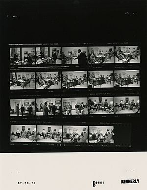 Ford B0861 NLGRF photo contact sheet (1976-07-29)(Gerald Ford Library)