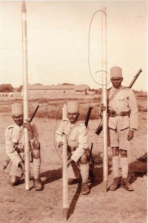 Madras Sappers com Torpedo de bangalore em 1916 - 2