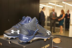 Under Armour Opening (27687809880)