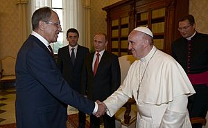 Vladimir Putin with Franciscus (2015-06-10) 1