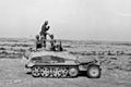 Bundesarchiv Bild 101I-784-0249-04A, Nordafrika, Rommel im Befehlsfahrzeug "Greif".2