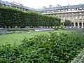 Jardin du Palais-Royal, 18 July 2005 01