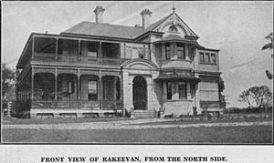StateLibQld 2 193607 Front view of the gracious residence Rakeevan, in Graceville, taken from the north side, ca. 1931