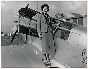 Jean Batten and her Percival Gull