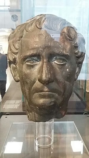 Bust of Marcus Ulpius Traianus the Elder at the National Museum of Serbia.jpg