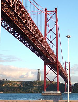 Ponte 25 de Abril Lisboa.jpg