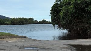 Boat ramp into the Russell River, Ross Road, Deeral, 2018