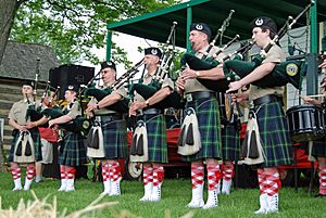 Bagpipes at the Strawberry Festival (5798097073) (2)